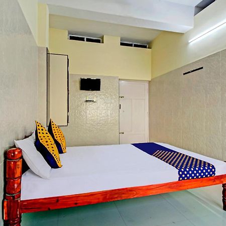 Spot On J P Tourist Home Kollam Εξωτερικό φωτογραφία